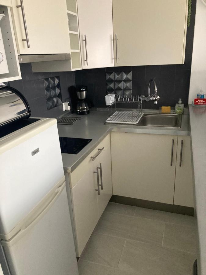 Tres Bel Appartement Entierement Renove Empuriabrava Exteriör bild